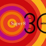 Los planetas celebran el treinta aniversario de su primer álbum, Super 8, y llegan al Vive latino interpretándolo íntegramente.  