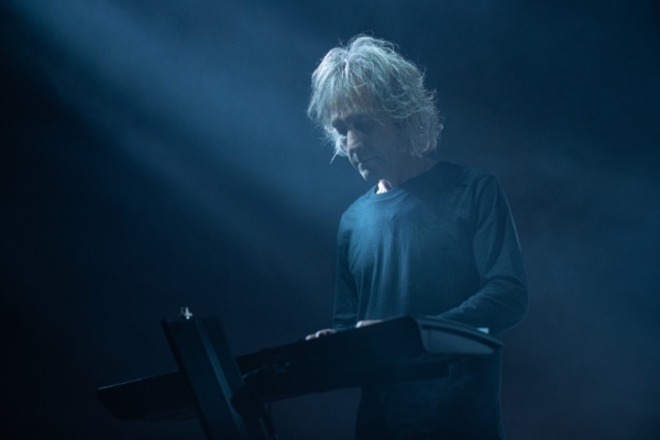 PERRY BAMONTE - 25 DE DICIEMBRE 600X400