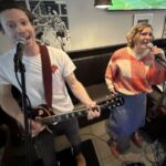 Flawless indeed resucita a los maestros clásicos con “Graveroller”, un estallido de rock alternativo irreverente