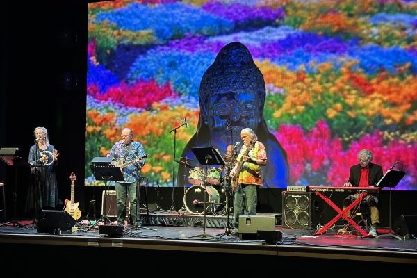 Paul-Hodes-and-The-Blue-Buddha-Band