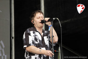 NOTHING BUT THIEVES 2