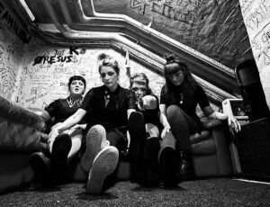 Scampi Chips Dip & Campari