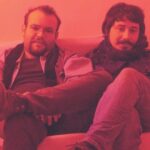 “Confianza: un himno alternativo que celebra la emoción de los nuevos comienzos”