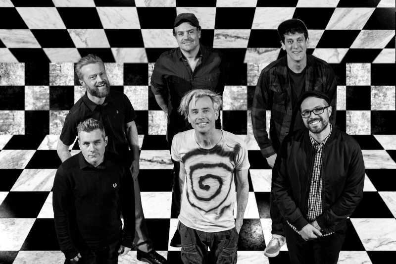 BIG D AND THE KIDS TABLE