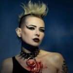 I Ya Toyah regresa con “FEELINGS”: industrial crudo y confrontativo desde Chicago