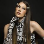 Samantha Davis conmueve con “The Last Time”, un himno pop/rock sobre despedidas y corazones rotos