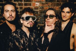 Greta Van Fleet 2