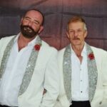Suited and Booted celebran la alegría sin edad con “Never Too Old To Thrust”