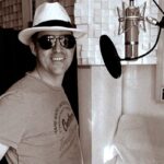 Karlo Bromsen debuta en solitario con “Parlin Papito”, un himno indie-pop lleno de imaginación