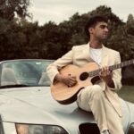 Adriano Dfe estrena «estr(ella)»