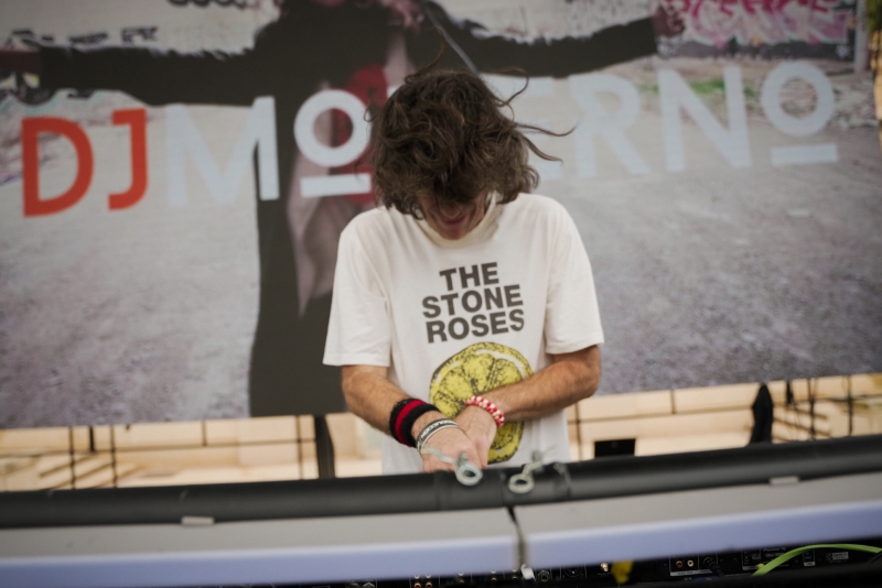 DJ MODERNO
