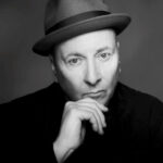 Eddie Skuller rinde homenaje a Tom Waits en ‘You Can Never Hold Back Spring’